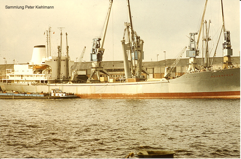 HOHENFELS (Sea Traders) in Bremen