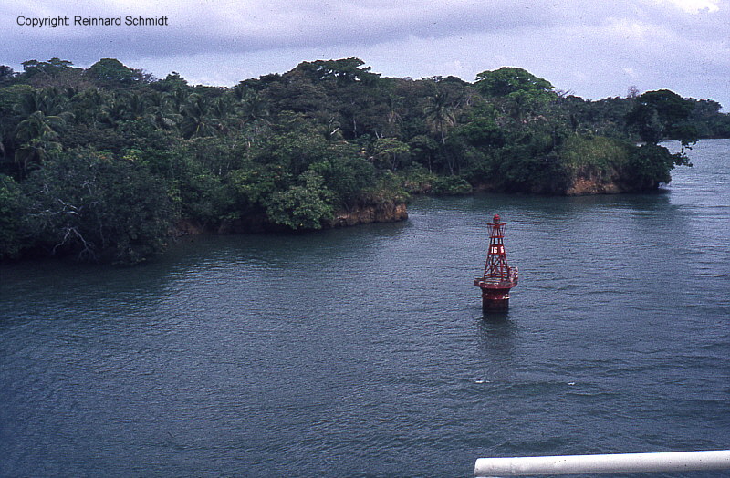 SPITZFELS (2) im Panama Kanal